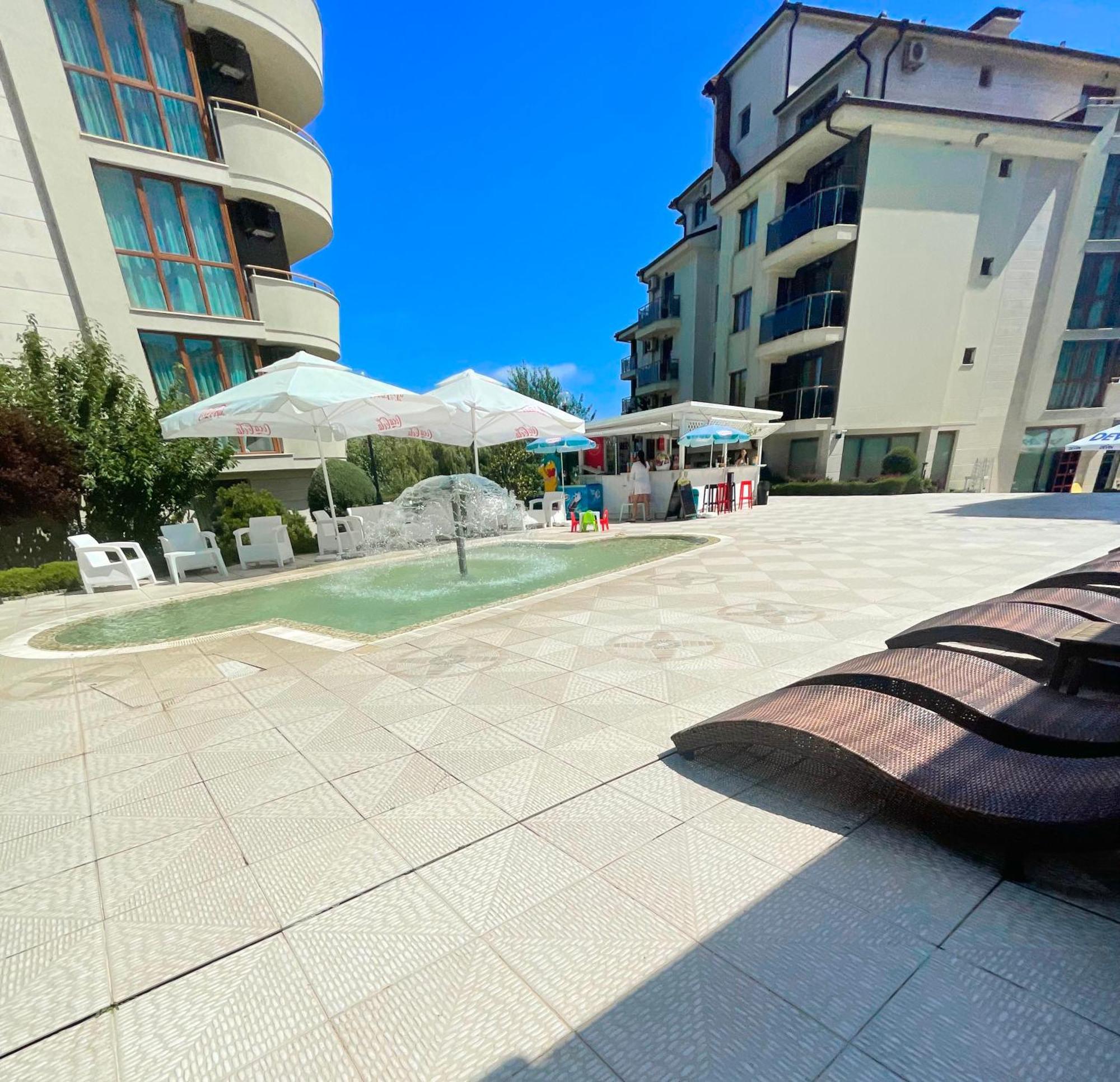 Long Sunny Holiday Shkorpilovtsi Exterior foto